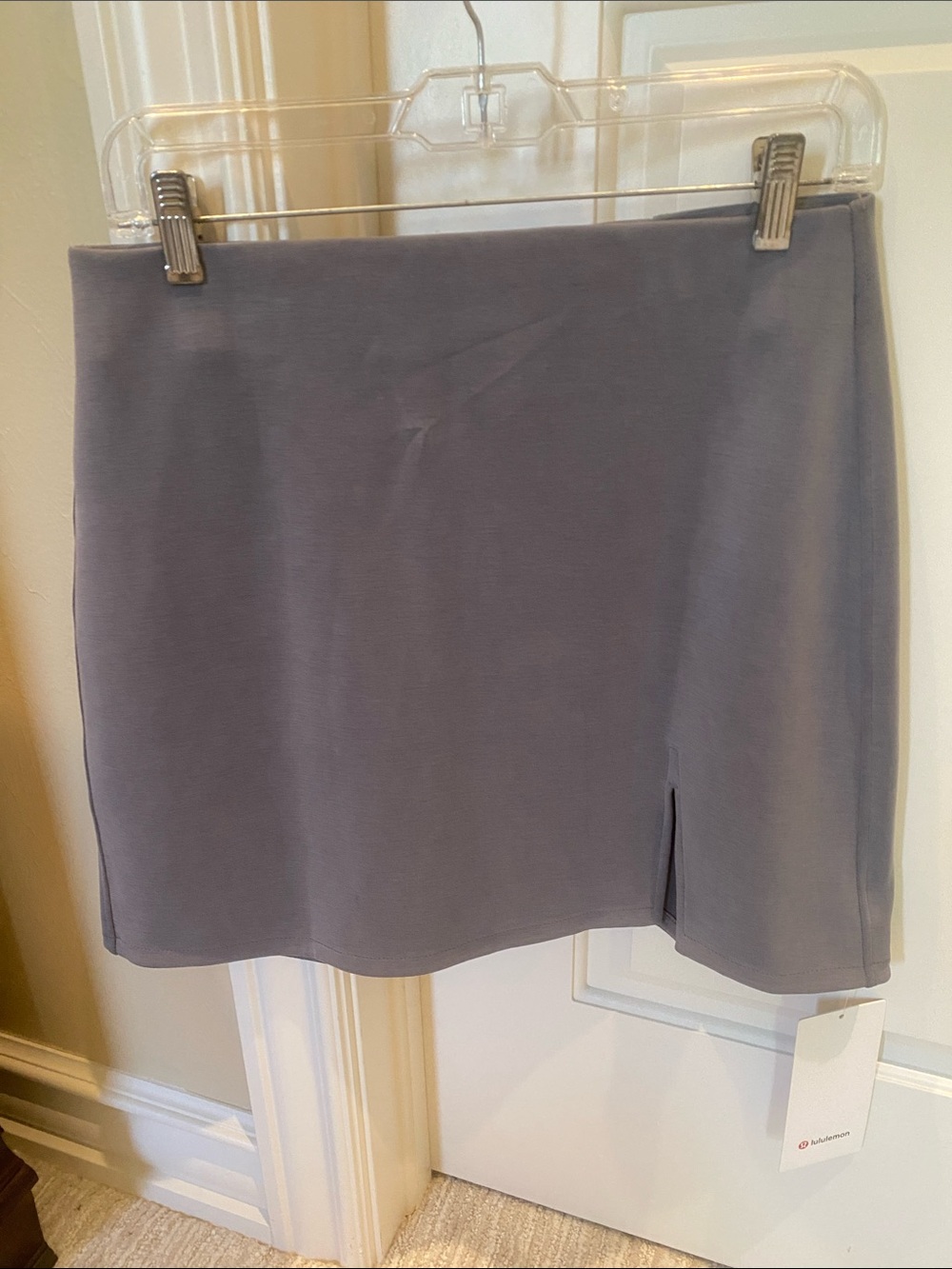 Lululemon gray high rise mini skirt - medium